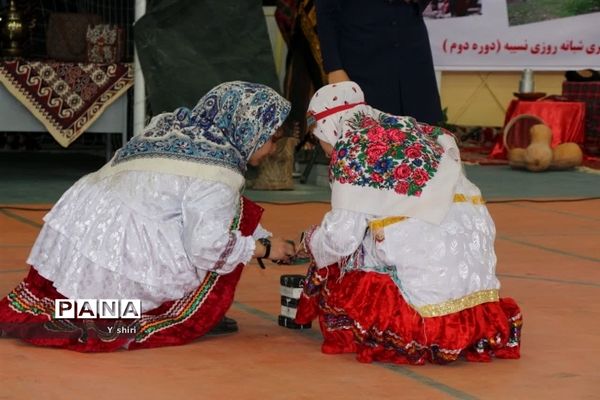 جشنواره بازی‌های بومی محلی در دبیرستان عشایری دخترانه نسیبه شهرستان مانه و سملقان