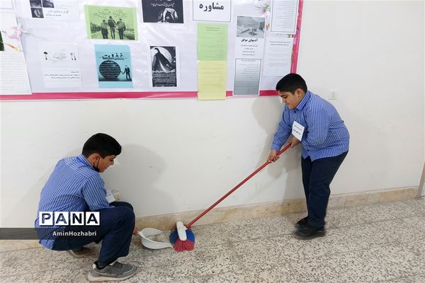 استقبال دانش آموزان  دبیرستان  زرتاش خلیل‌آباد از طرح مدام