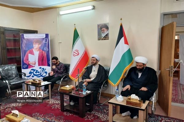 دیداردانشجویان دانشگاه‌های شهرستان اسلامشهر با امام جمعه