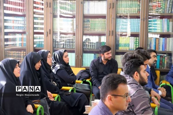 دیداردانشجویان دانشگاه‌های شهرستان اسلامشهر با امام جمعه