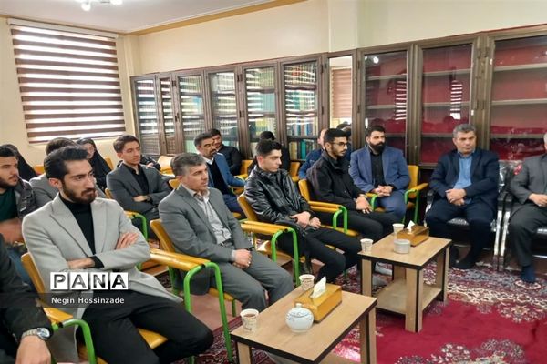 دیداردانشجویان دانشگاه‌های شهرستان اسلامشهر با امام جمعه