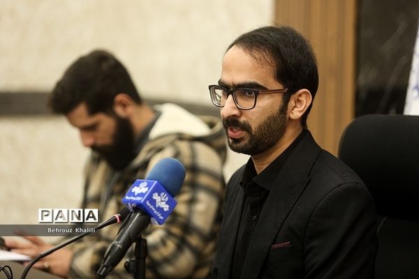 نشست خبری رئیس باشگاه دانش پژوهان جوان