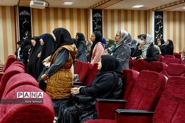برگزاری همایش مشاوره دانش‌آموزان ‌در منطقه ۱۸
