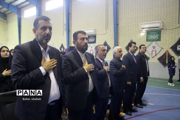 دانش‌آموزان بوشهری با شهید گمنام وداع کردند