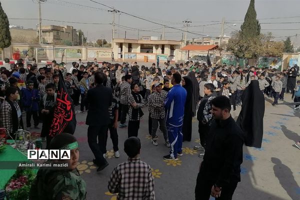 تشییع شهید گمنام در دبستان غنچه ها ولایت 2 ناحیه 3 شیراز