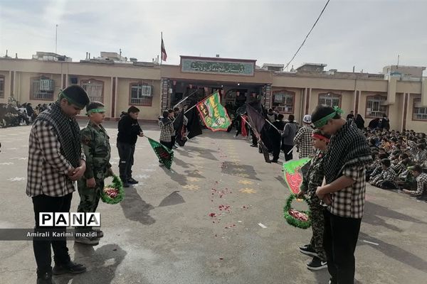 تشییع شهید گمنام در دبستان غنچه ها ولایت 2 ناحیه 3 شیراز