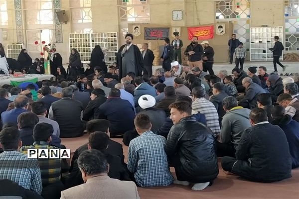 تشییع پیکر شهید گمنام در روستای گردکوه مهریز