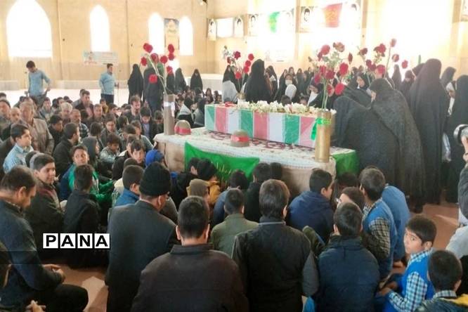 تشییع پیکر شهید گمنام در روستای گردکوه مهریز