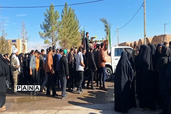 تشییع پیکر شهید گمنام در روستای گردکوه مهریز