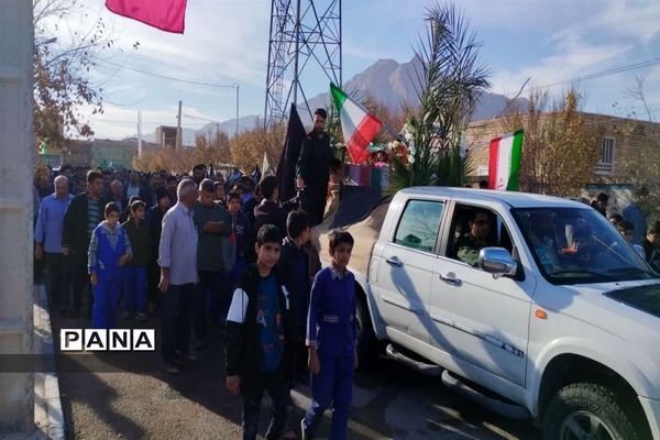 تشییع پیکر شهید گمنام در روستای گردکوه مهریز
