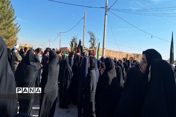 تشییع پیکر شهید گمنام در روستای گردکوه مهریز
