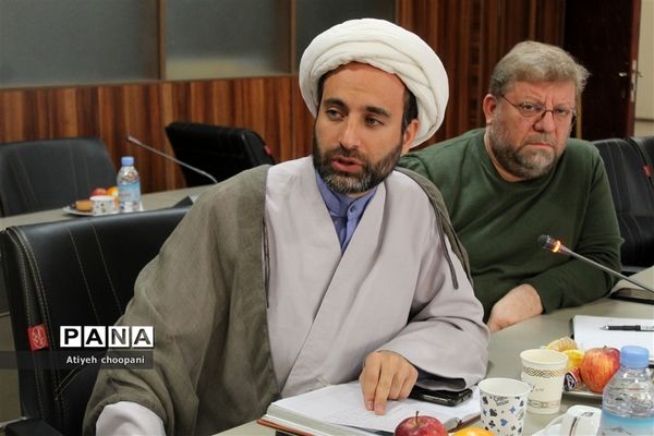 نشست تخصصی معاونان پرورشی و تربیت‌بدنی مناطق ۱۹ گانه شهر تهران
