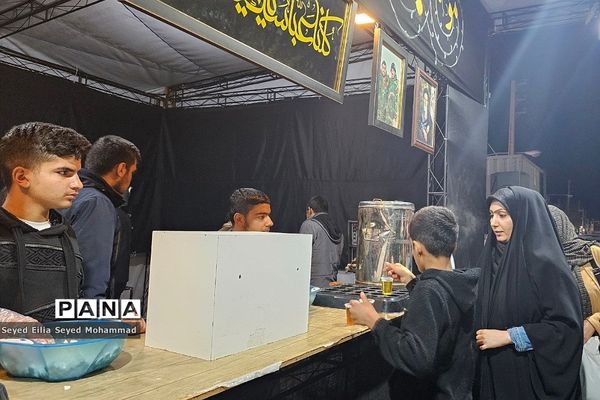 برپایی موکب دانش‌آموزی دبیرستان دکترمینو نیک‌نیان ناحیه یک شهرری