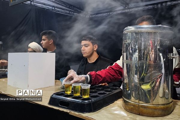برپایی موکب دانش‌آموزی دبیرستان دکترمینو نیک‌نیان ناحیه یک شهرری