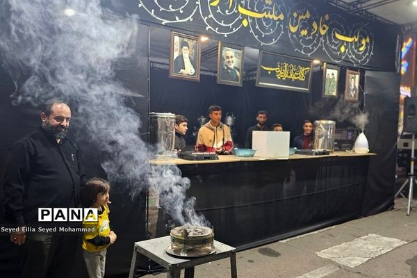برپایی موکب دانش‌آموزی دبیرستان دکترمینو نیک‌نیان ناحیه یک شهرری