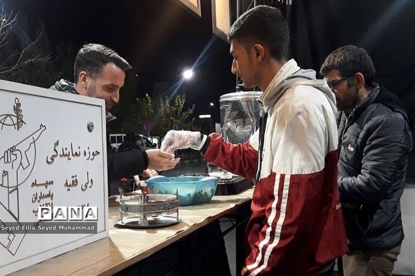برپایی موکب دانش‌آموزی دبیرستان دکترمینو نیک‌نیان ناحیه یک شهرری