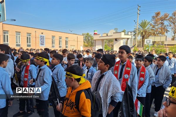 تشییع شهید گمنام در دبستان معارف 6 ناحیه 3 شیراز