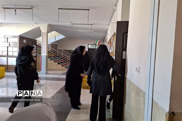 تشییع شهید گمنام در دبستان معارف 6 ناحیه 3 شیراز
