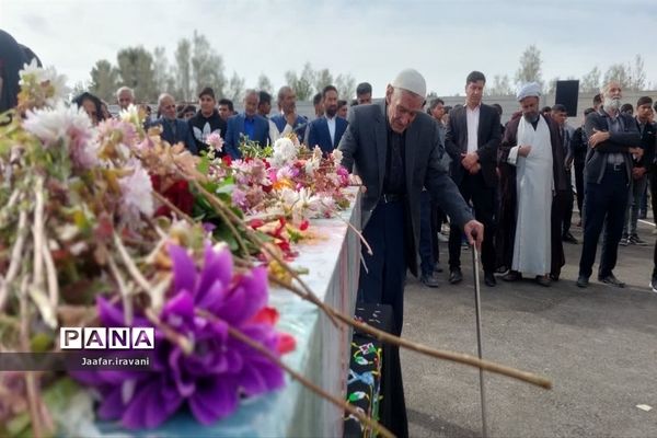 مراسم استقبال از شهید گمنام در شهرستان مروست