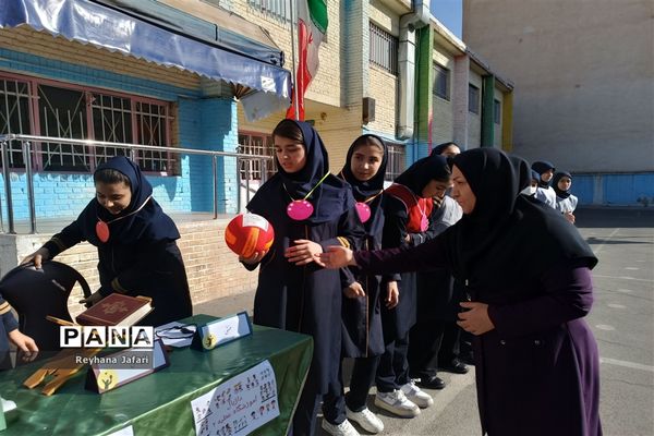 مسابقه داژبال در مدرسه عطیه ۲ شهرستان ملارد