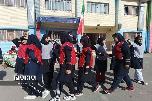 مسابقه داژبال در مدرسه عطیه ۲ شهرستان ملارد