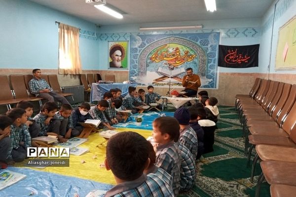 محفل انس با قرآن درآموزشگاه شیخ جنید شهرستان پیشوا