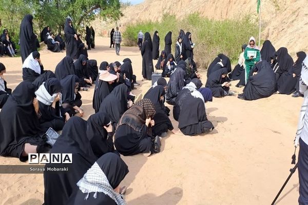 بازدید کاروان فرهنگیان راهیان نور شهرستان شیروان از مناطق جنگی جنوب