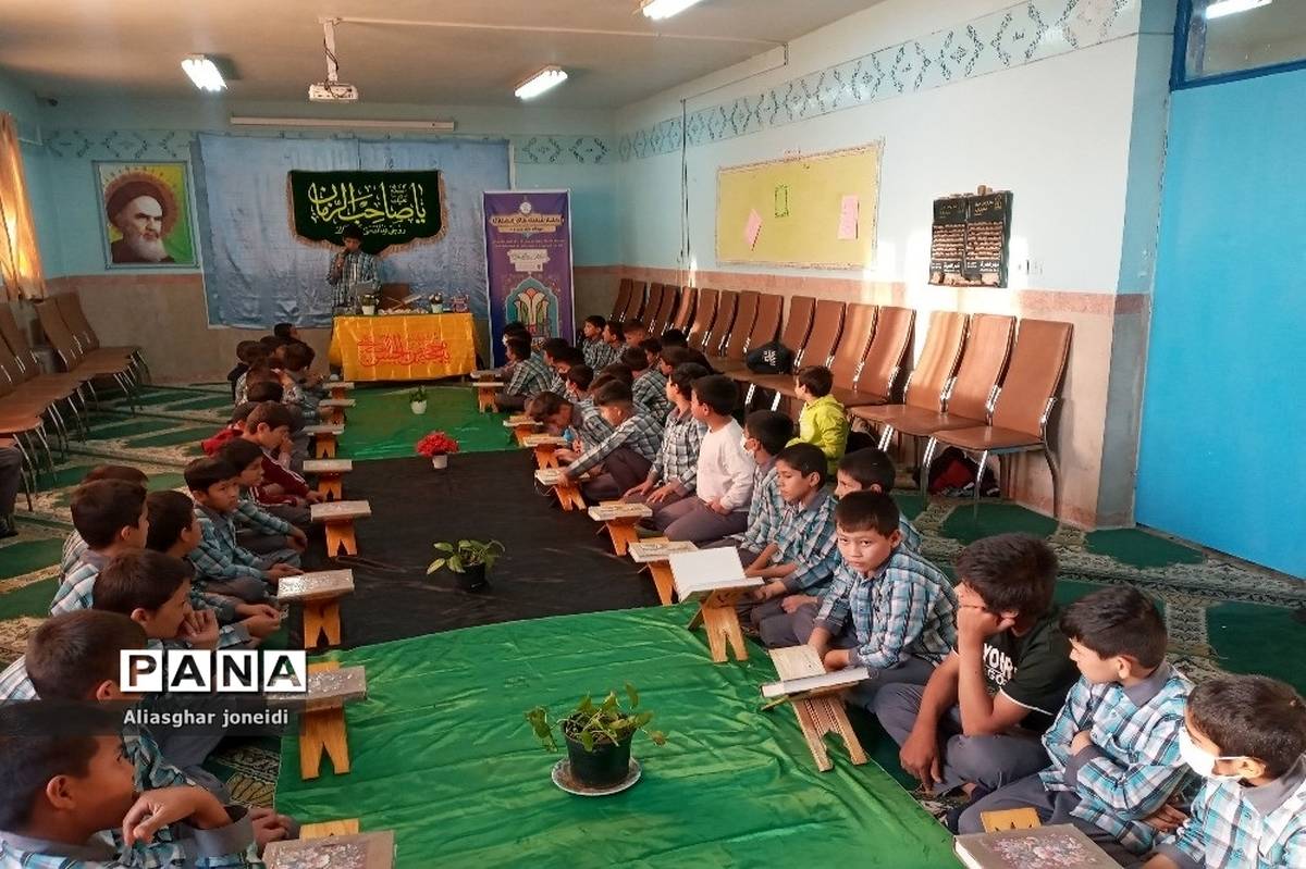 سه‌شنبه‌های‌ مهدوی درآموزشگاه شیخ جنید شهرستان پیشوا