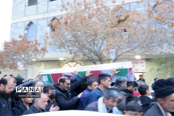 تشییع شهید گمنام در شهر درق