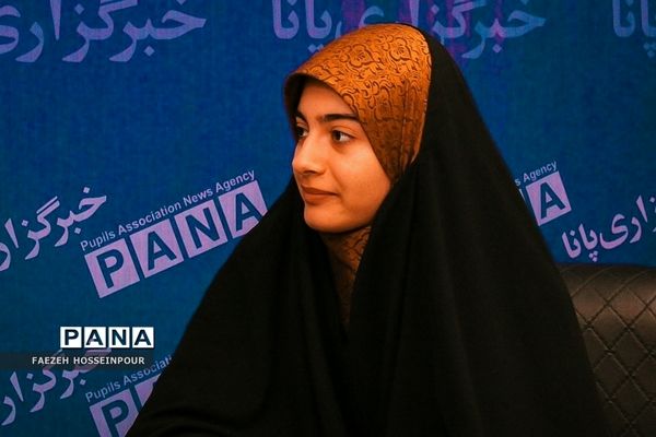 حضور دانش‌آموز‌خبرنگاران پانا شهرستان‌های تهران در راه‌اندازی تلویزیون اینترنتی پانا