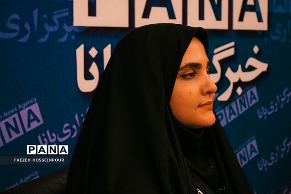 حضور دانش‌آموز‌خبرنگاران پانا شهرستان‌های تهران در راه‌اندازی تلویزیون اینترنتی پانا
