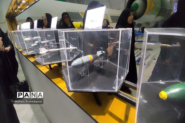 اردوی راهیان پیشرفت برای دانش‌آموزان شهرستان ربا‌ط‌کریم با بازدید از پارک هوافضا