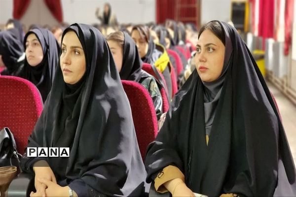 کلاس‌های کنکور رایگان در ناحیه یک بهارستان