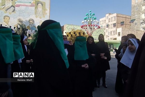 نمایشگاه هنرهای تجسمی با موضوع شهادت حضرت زهرا(س) در  پاکدشت