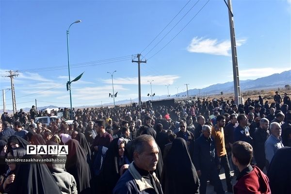 تشییع شهید گمنام در روستای احمد آباد بخش مرکزی بهاباد