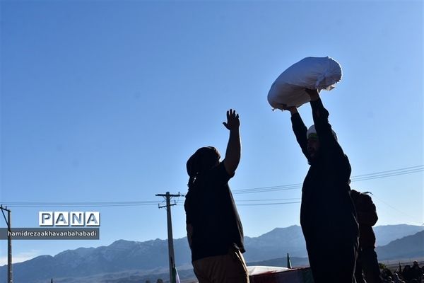 تشییع شهید گمنام در روستای احمد آباد بخش مرکزی بهاباد