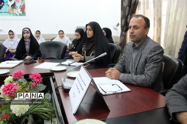 نشست مجمع اعضای سازمان دانش‌آموزی در گلوگاه