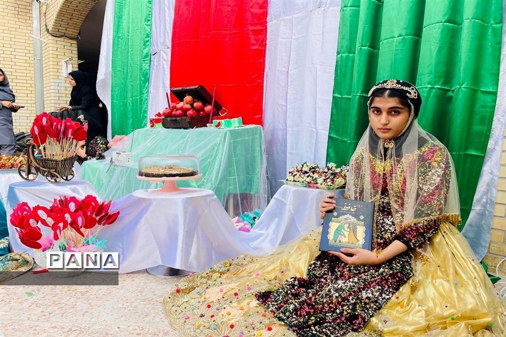 جشن یلدا در دبیرستان قاضی گله‌دار فارس