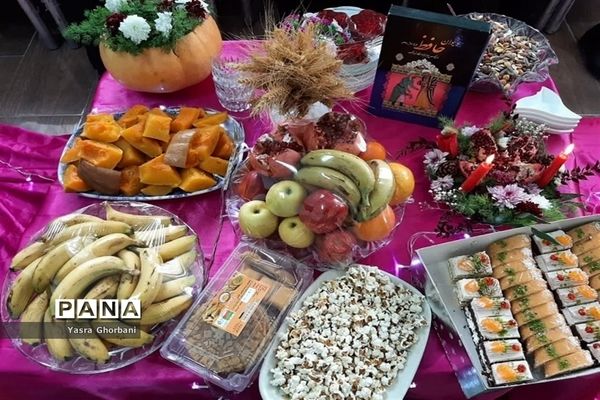 تهیه و توزیع بسته های غذایی کمک به نیازمندان  به مناسبت شب یلدا