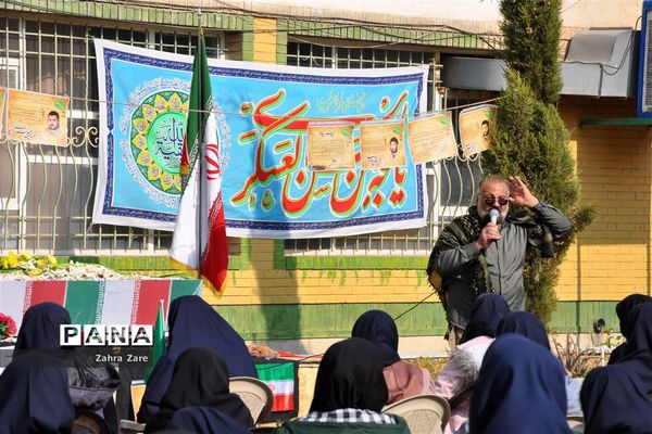 وداع با شهید گمنام در دبیرستان دخترانه شهید‌دستغیب ناحیه 3 شیراز