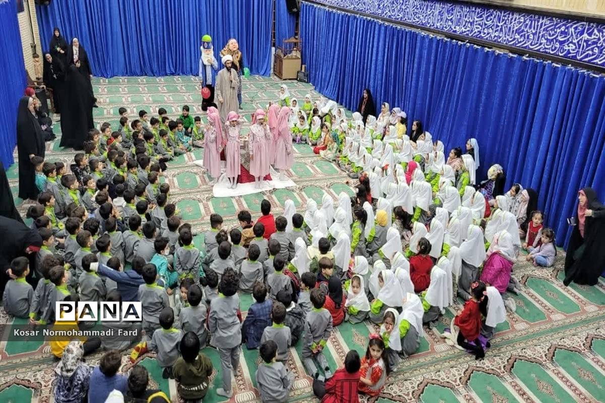 جشنواره اناردونه ویژه شکوفه‌های قرآنی در اسلامشهر