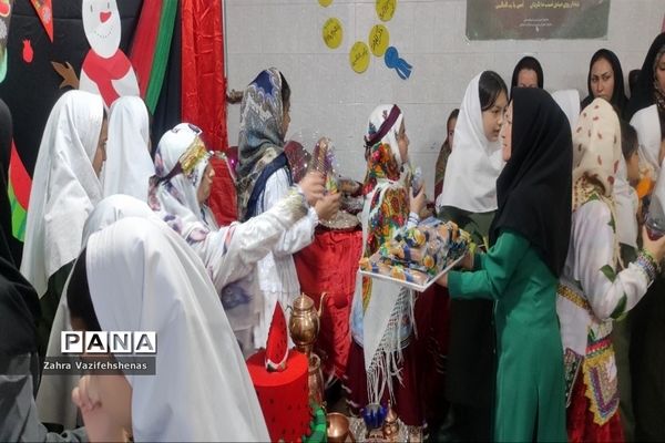 برگزاری جشن یلدای سنتی در مدرسه شهید خاقانی شهرستان شیروان