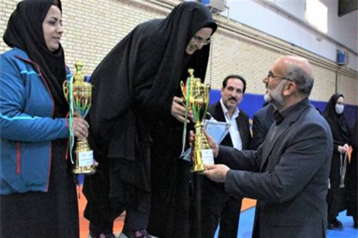 رقابت ۲۰۰ دانش‌آموز دختر درمسابقات  ورزشی خراسان جنوبی