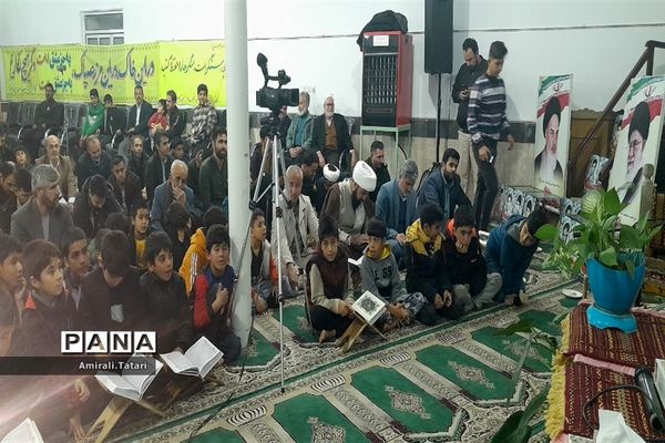محفل انس با قرآن کریم بیاد شهدا در شهرستان بام و صفی آباد
