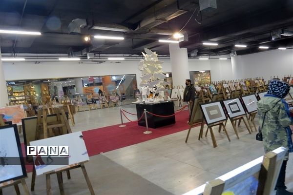 نمایشگاه هنرهای تجسمی ایثار شهرستان بجنورد