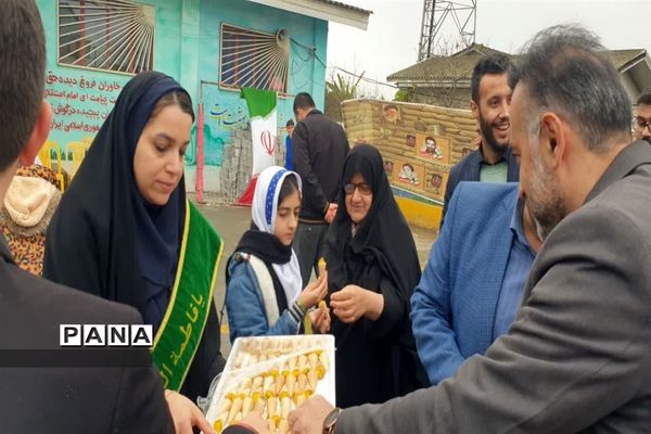 مراسم استقبال از شهید گمنام در دبستان شهید قدوسی کلوده