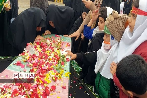 مراسم استقبال از شهید گمنام در دبستان شهید قدوسی کلوده