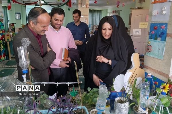 افتتاحیه نمایشگاه محیط زیست در دبستان پانزده خرداد ناحیه دو شهرری