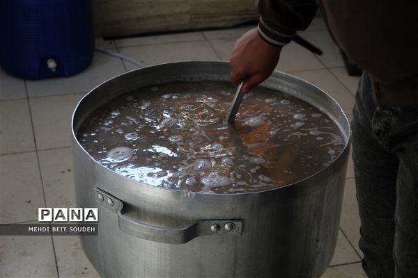 موکب دانش‌آموزی سالروز شهادت حضرت ام البنین (س) در دبیرستان سروش