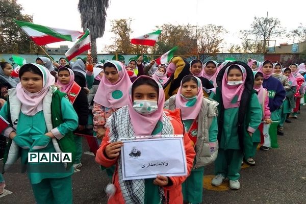 اجتماع بزرگ فرزندان حاج قاسم در دبستان پسرانه شاهد محمود‌آباد